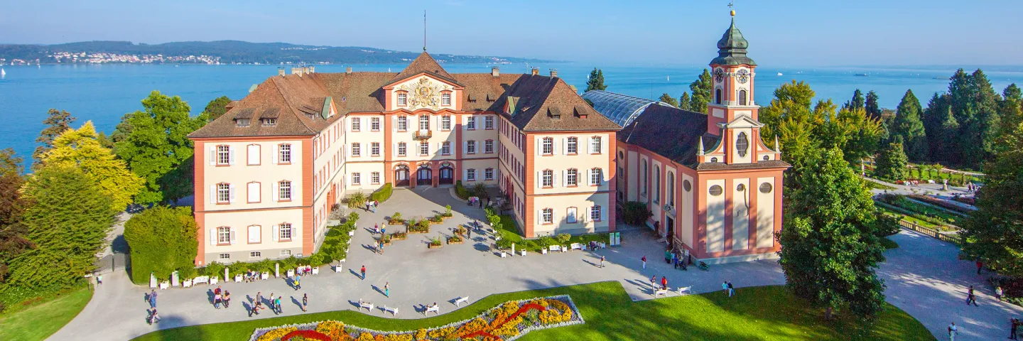 Luftaufnahme von Schloss Mainau