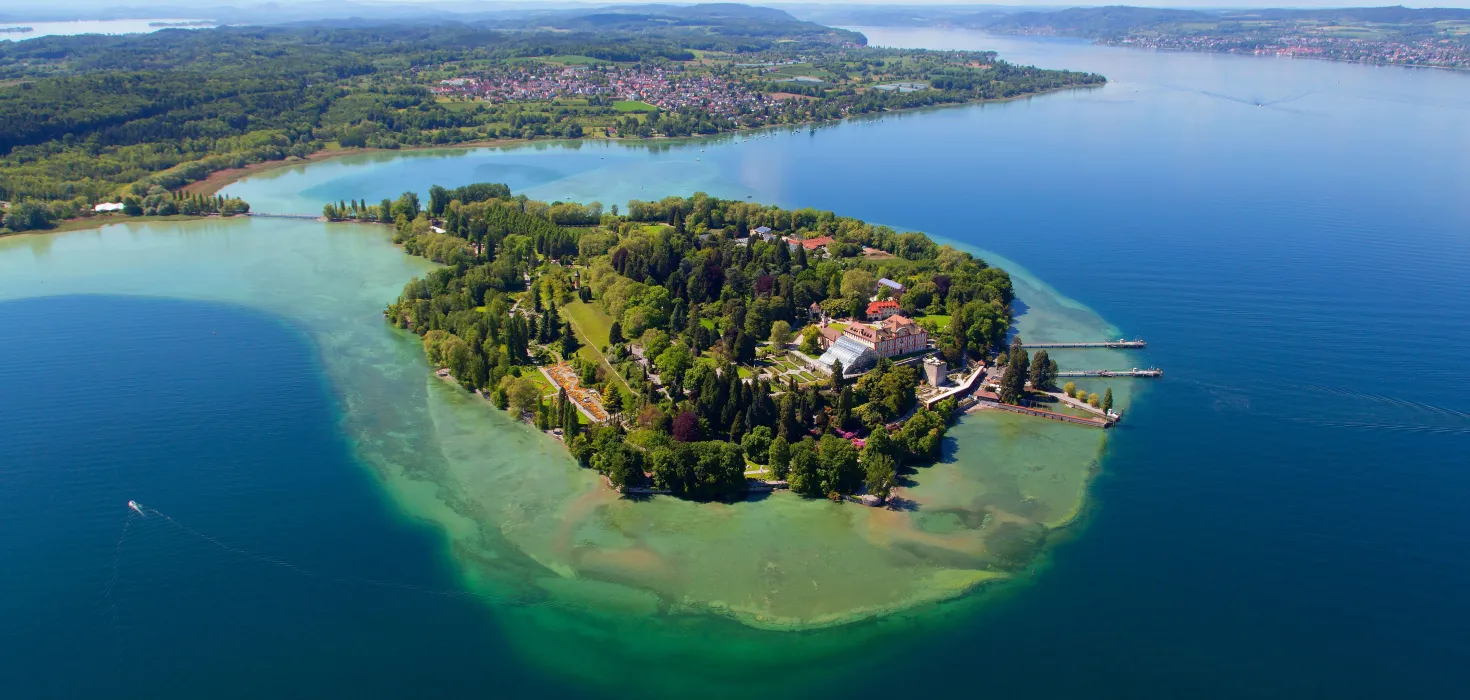 Luftaufnahme von der Insel Mainau im Bodensee