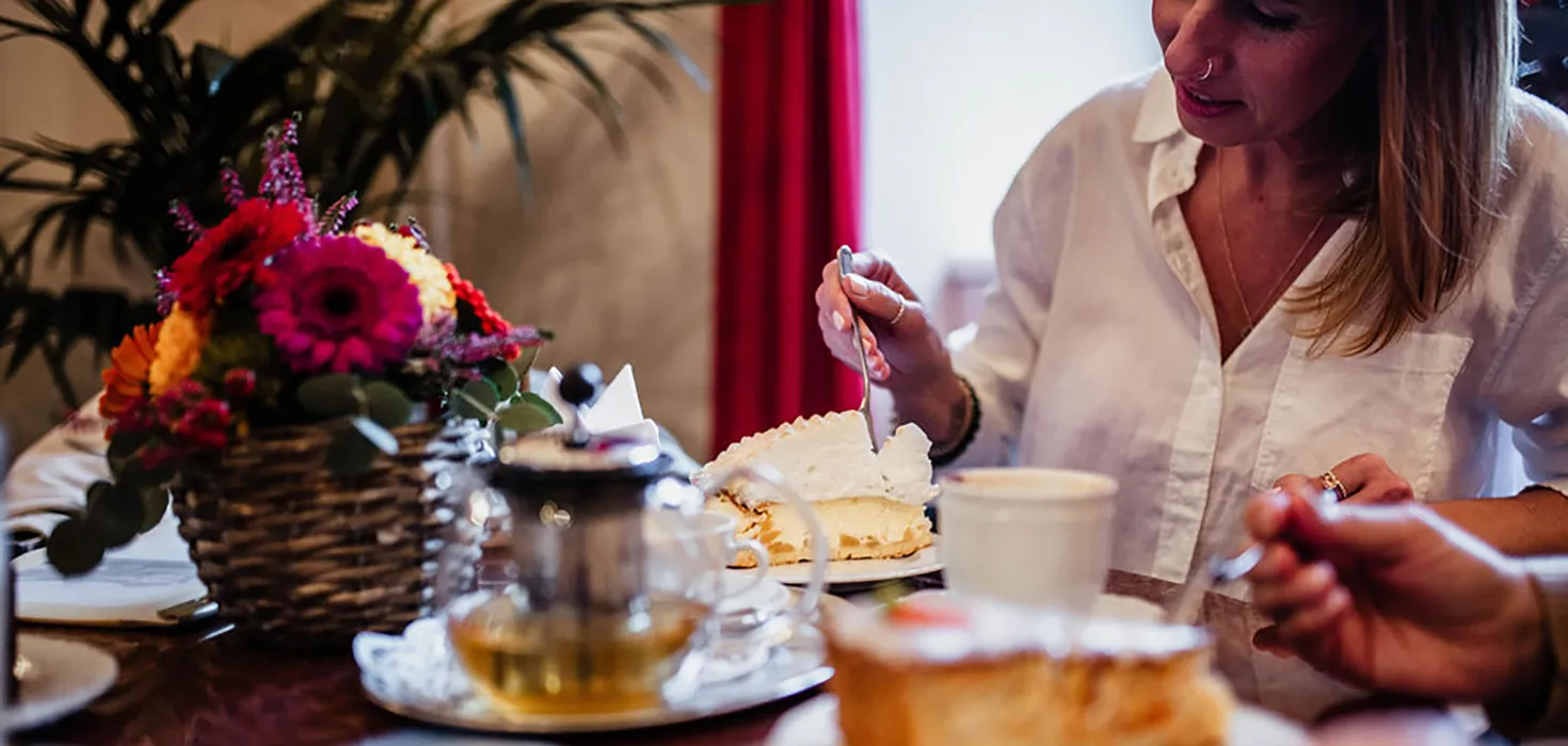 Kaffee und Kuchen im Schlosscafé